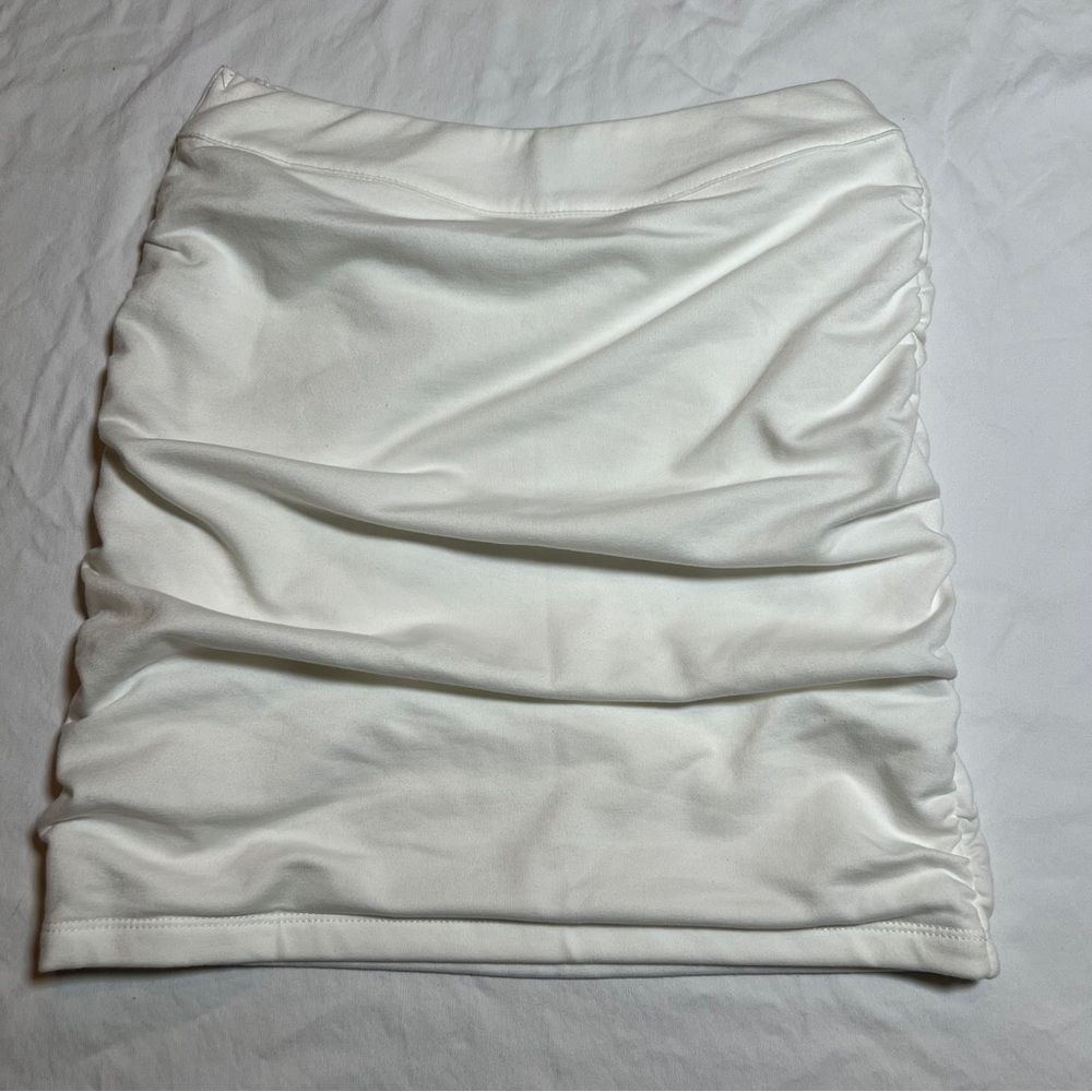Princess Polly Slouchy Side Zip  White Micro Mini Skirt Womens Size 4